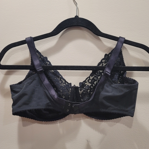 Vintage Wacoal Embrace Tapestry Lace Bra - Sz 36D US - Picture 2 of 6